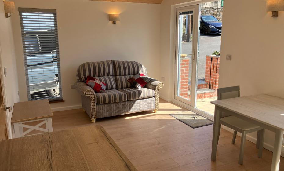 Downside Annex Woolacombe Holiday Accommodation Pet Friendly Sleeps 2